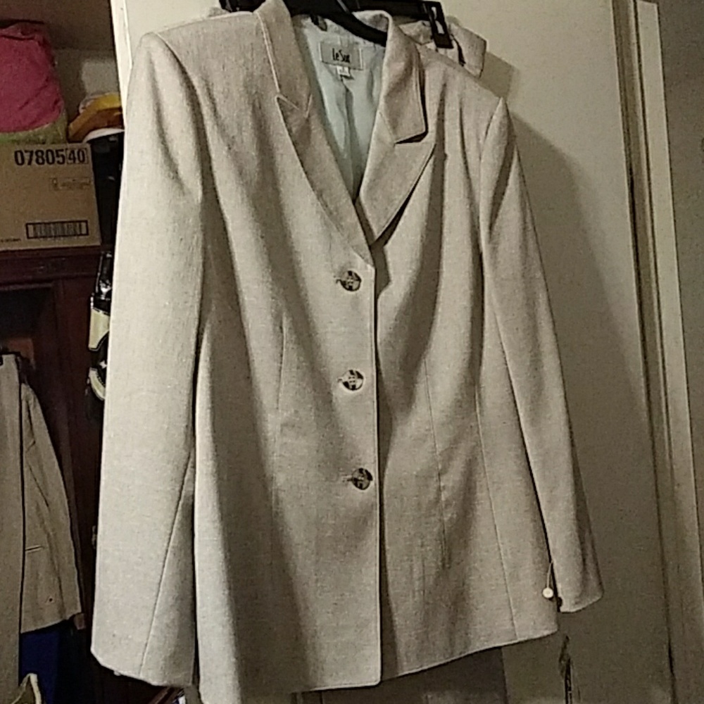 LeSuit Pantsuit
